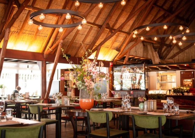 restaurant 1 small (6)